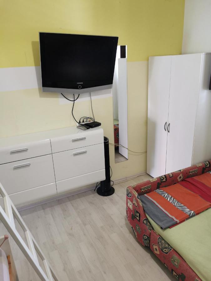 Unique Apartments Malinska Kültér fotó