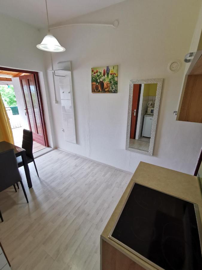 Unique Apartments Malinska Kültér fotó