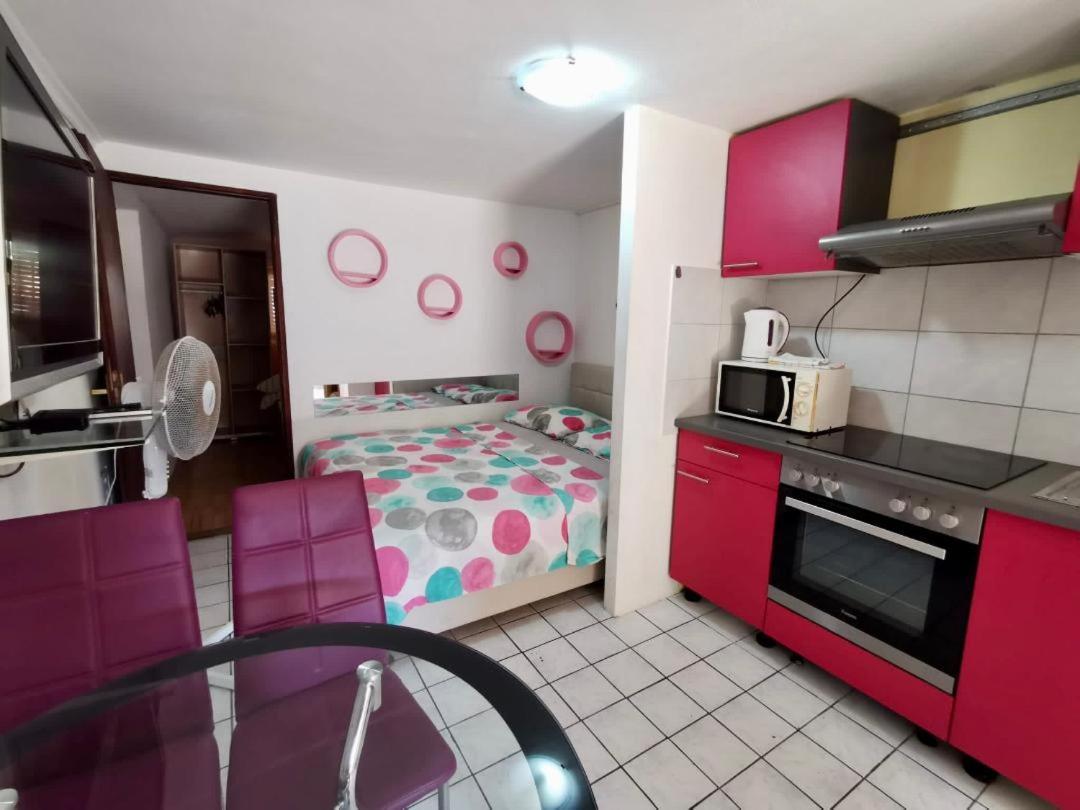 Unique Apartments Malinska Kültér fotó